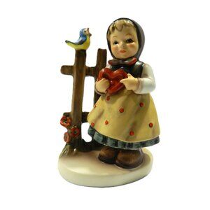 Goebel Germany Hummel Figurine Sweet Greetings